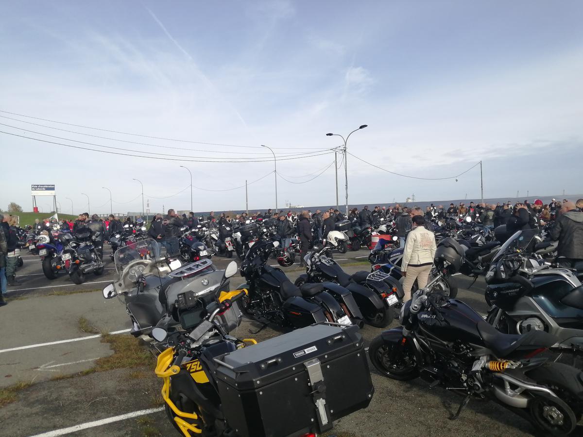 Manifestation de motards à Bordeaux en soutien aux droits des motocyclistes, relayée par la FMF Puy-de-Dôme